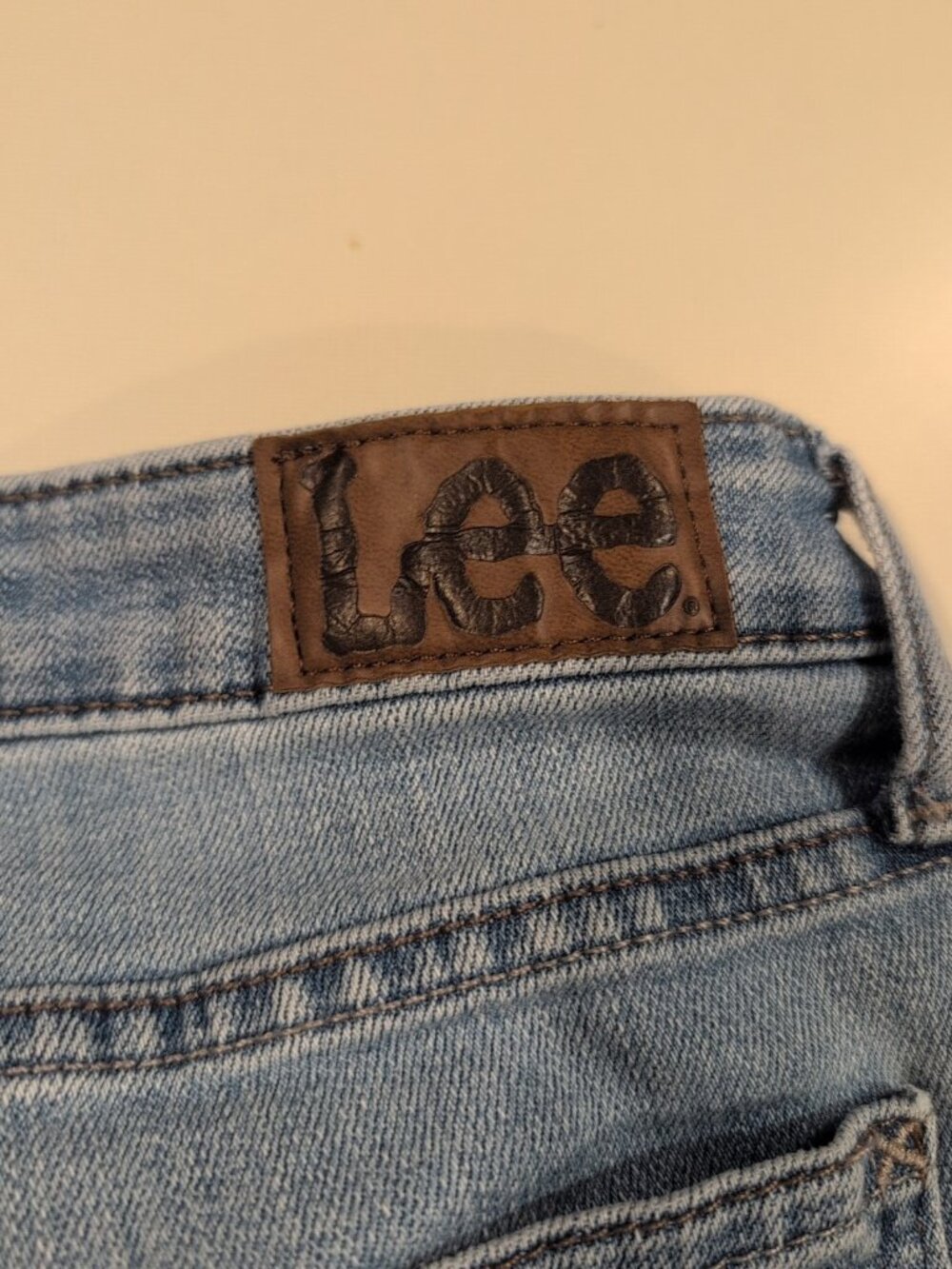 Lee Pants Women's 32x27 Light Blue Straight Leg Jeans Solid Pocketed - Picture 9 of 12